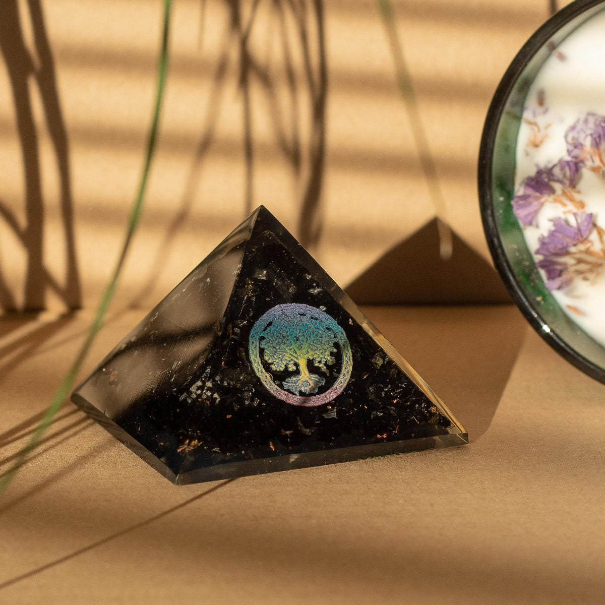 Pirâmide de Orgonite Árvore da Vida 5,5 x 4,5 cm