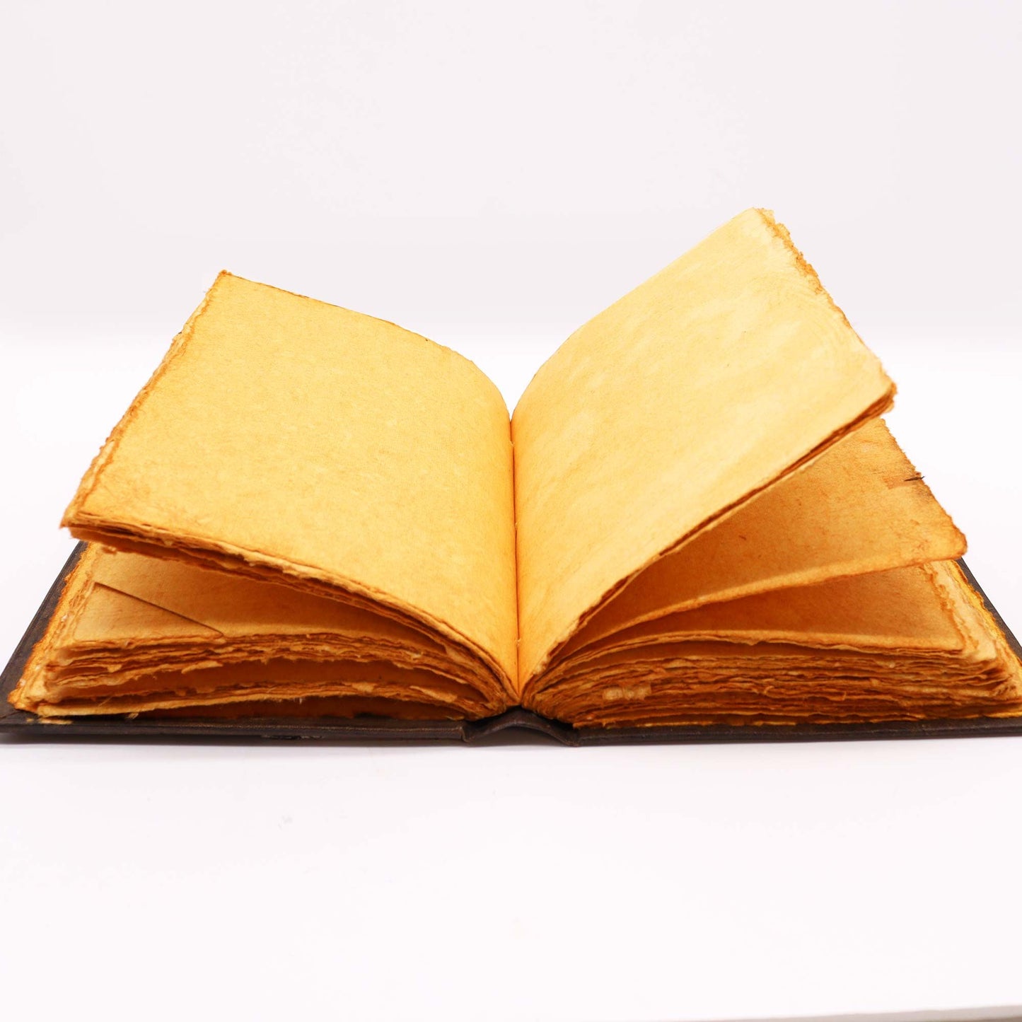 Livro Castanho - Decoração Tripla Lua em Zinco
