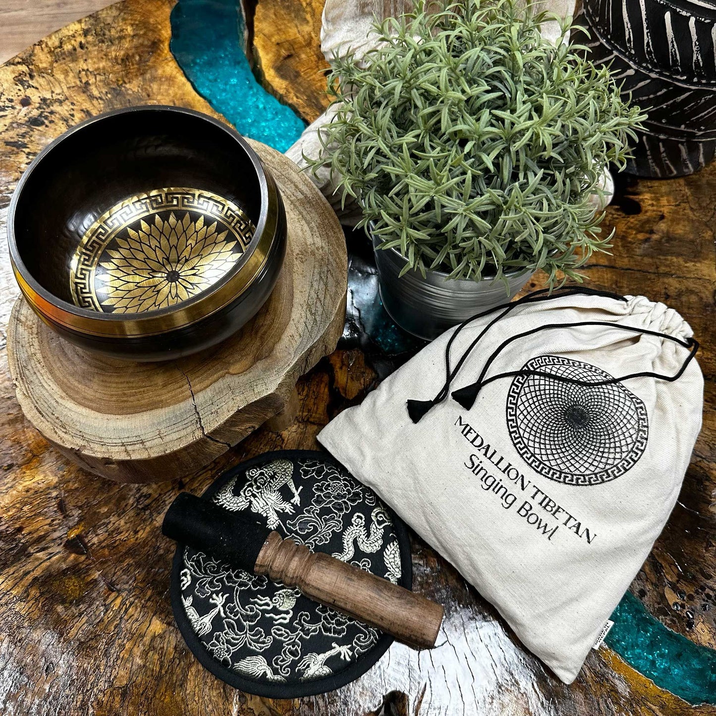 Set de Oferta Taça Tibetana Gravada à Mão - 14 cm - Medalhões Redondos