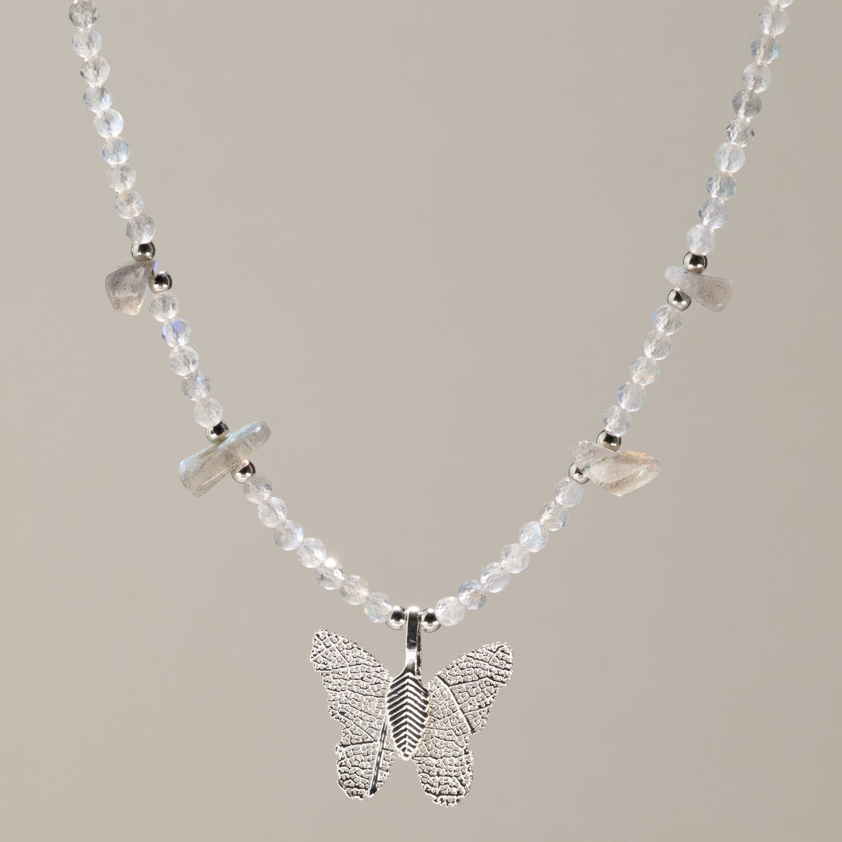 Colar Ninfa de Labradorite Auroras Boreais