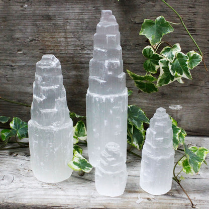 Torre de Selenite Natural - 15 cm