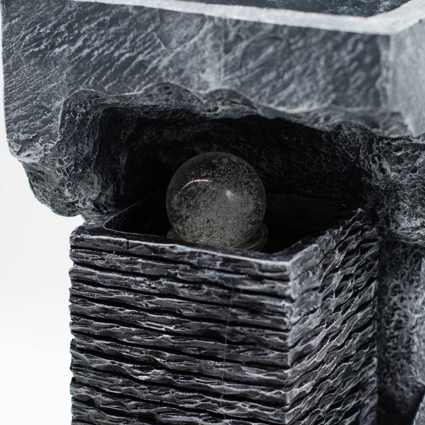 Grande Fonte de Água - Bola de Cristal com Mudança de Cor em Rocha (24x22x48 cm)