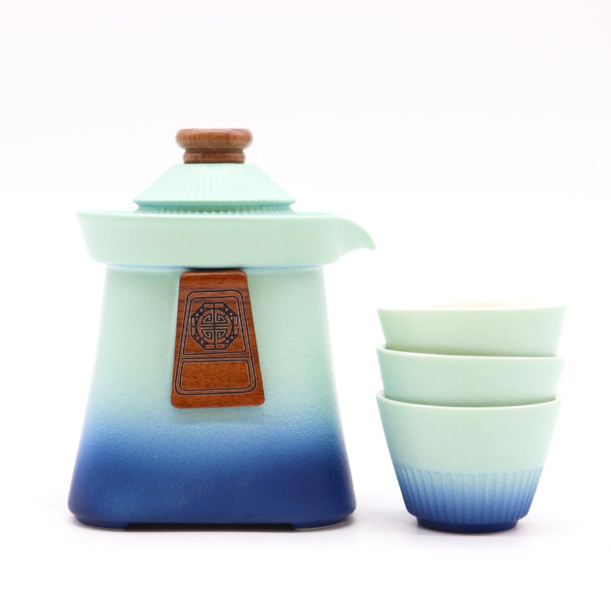 Conjunto de Bule Temple com Três Chávenas, Céu Azul