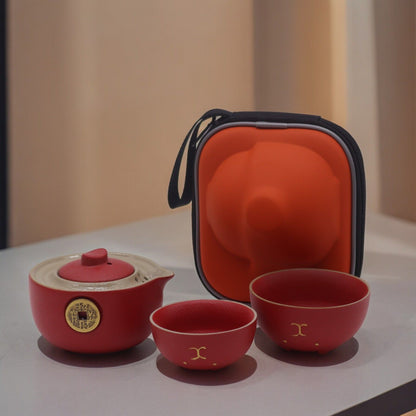 Conjunto de Bule Gato do Dinheiro Vermelho com Duas Chávenas e Estojo