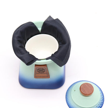 Conjunto de Bule Temple com Três Chávenas, Céu Azul