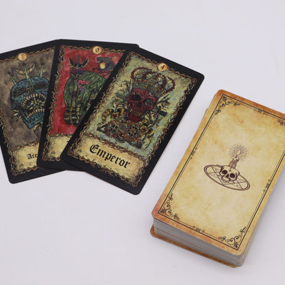 Cartas de Tarot com Livro Guia - Requiem Arcana