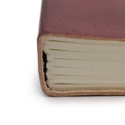 Caderno Médio de Couro Vegetal - Quiromancia