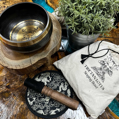Set de Oferta Taça Tibetana Gravada à Mão - 14 cm - Flor de Lótus