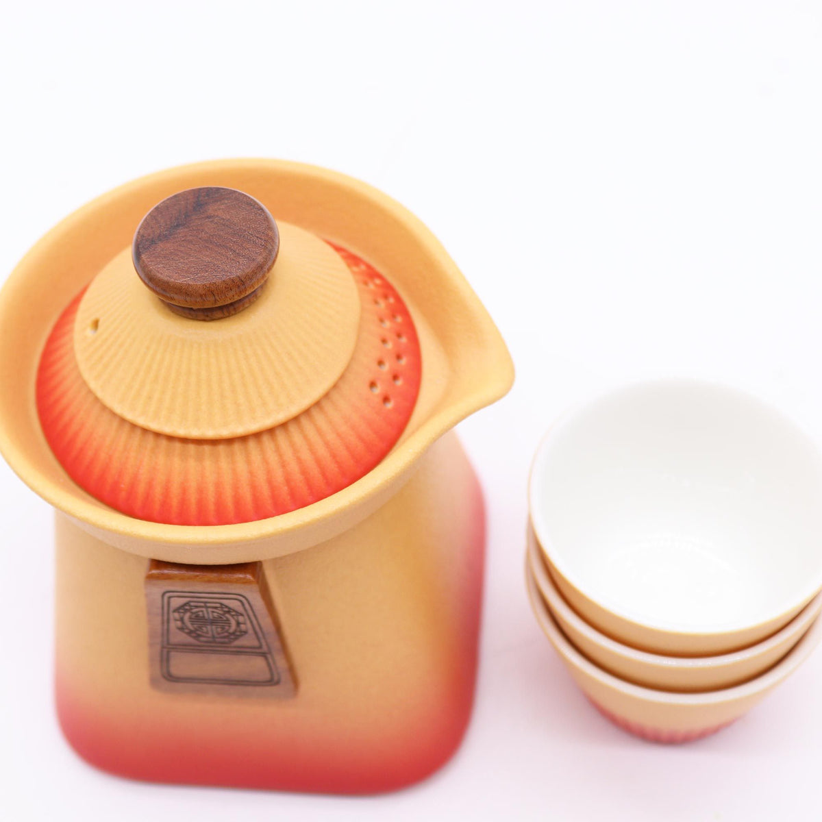 Conjunto de Bule Temple com Três Chávenas, Terra Laranja