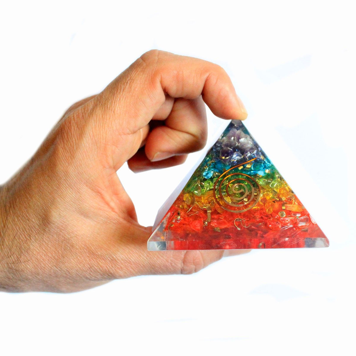 Pirâmide de Orgonite 70 mm com Cristais dos Chakras