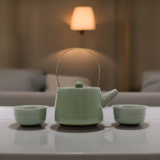 Conjunto de Bule Verde com Duas Chávenas