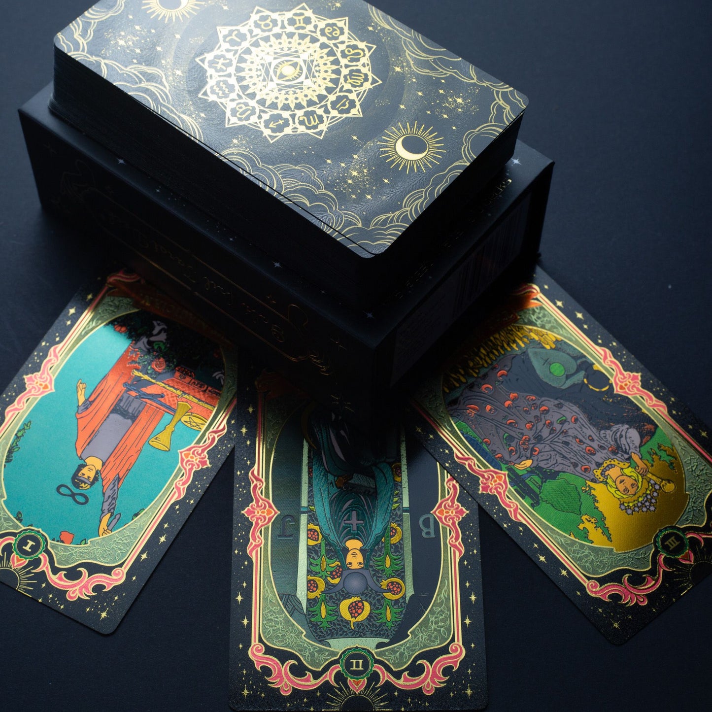 Cartas de Tarot com Lâmina Dourada - com folheto