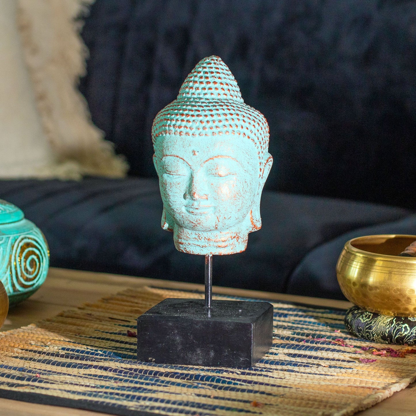 Cabeça de Buda em Repouso sobre Suporte - Efeito Cobre Verde