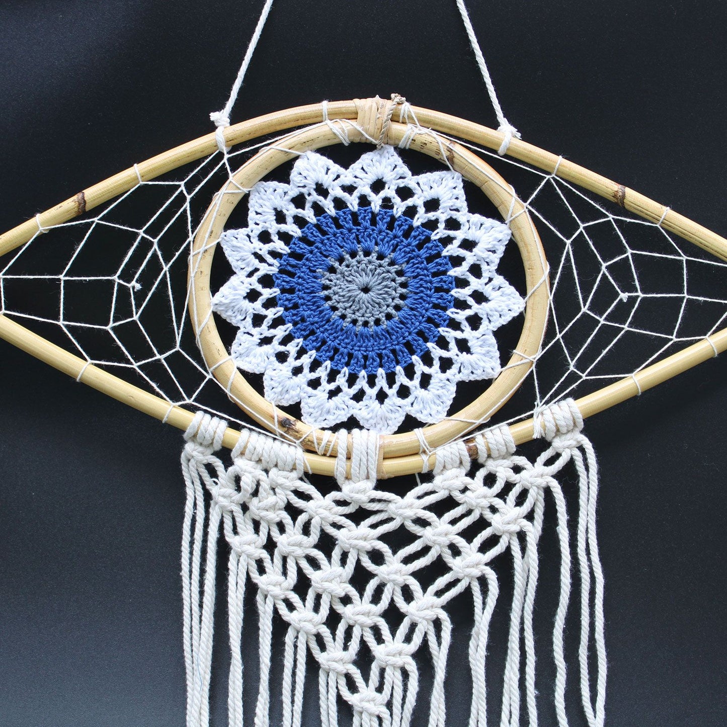 Guarda Sonhos Macramé - Médio Olho Branco/Azul/Cinza